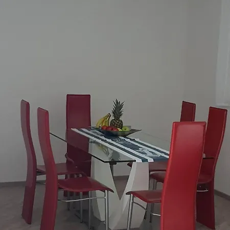 Tara Guest house *